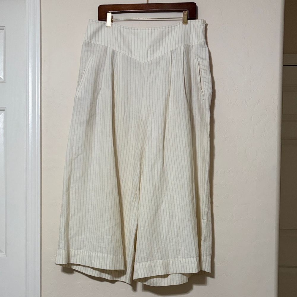 Anthropologie Stylish Cream Striped Wide-Leg Cropped Pants size 12